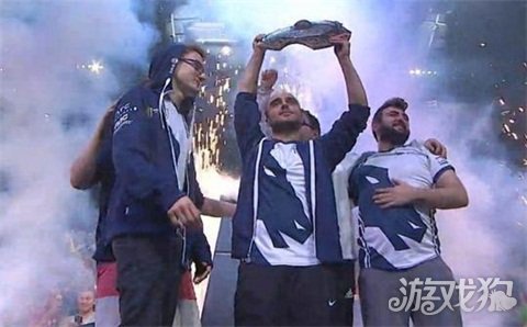 普尔率领奇 普尔率领奇