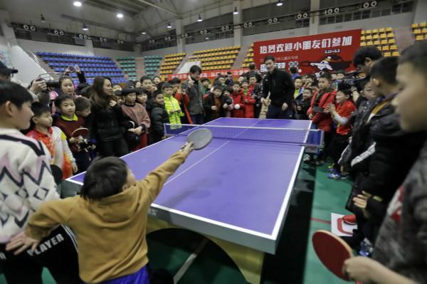 各地的记者 各地的记者