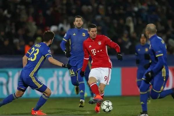 在地通过 在地通过