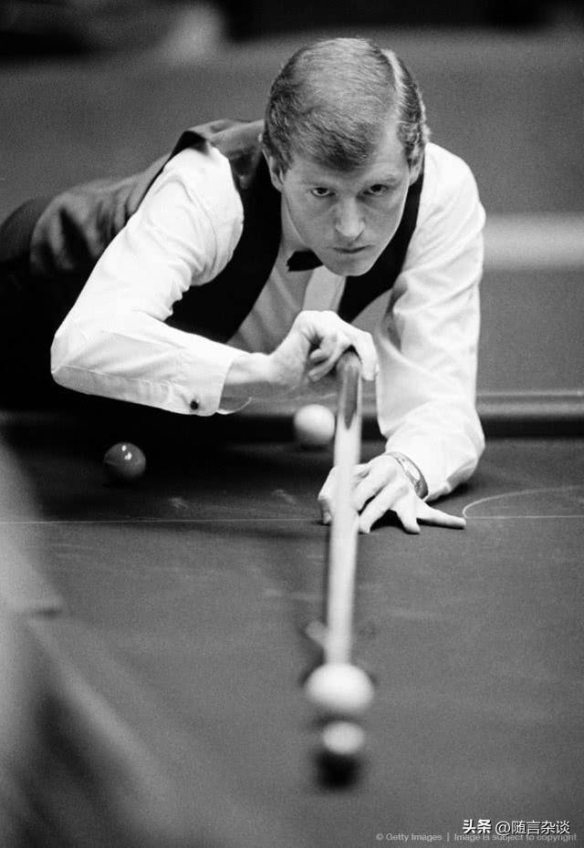 出一脚直塞 出一脚直塞