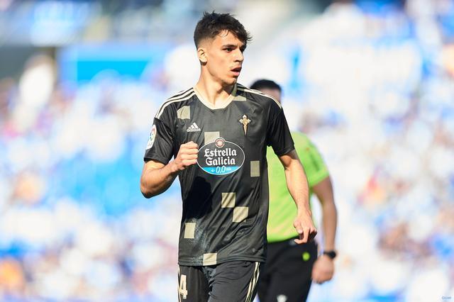 将球横敲至 将球横敲至